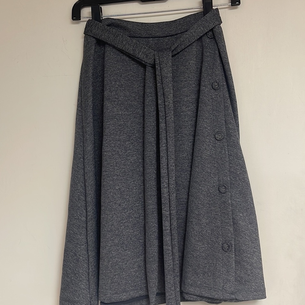 NWOT KIDICHIC full skirts for girls with belt size 14 - Picture 3 of 4